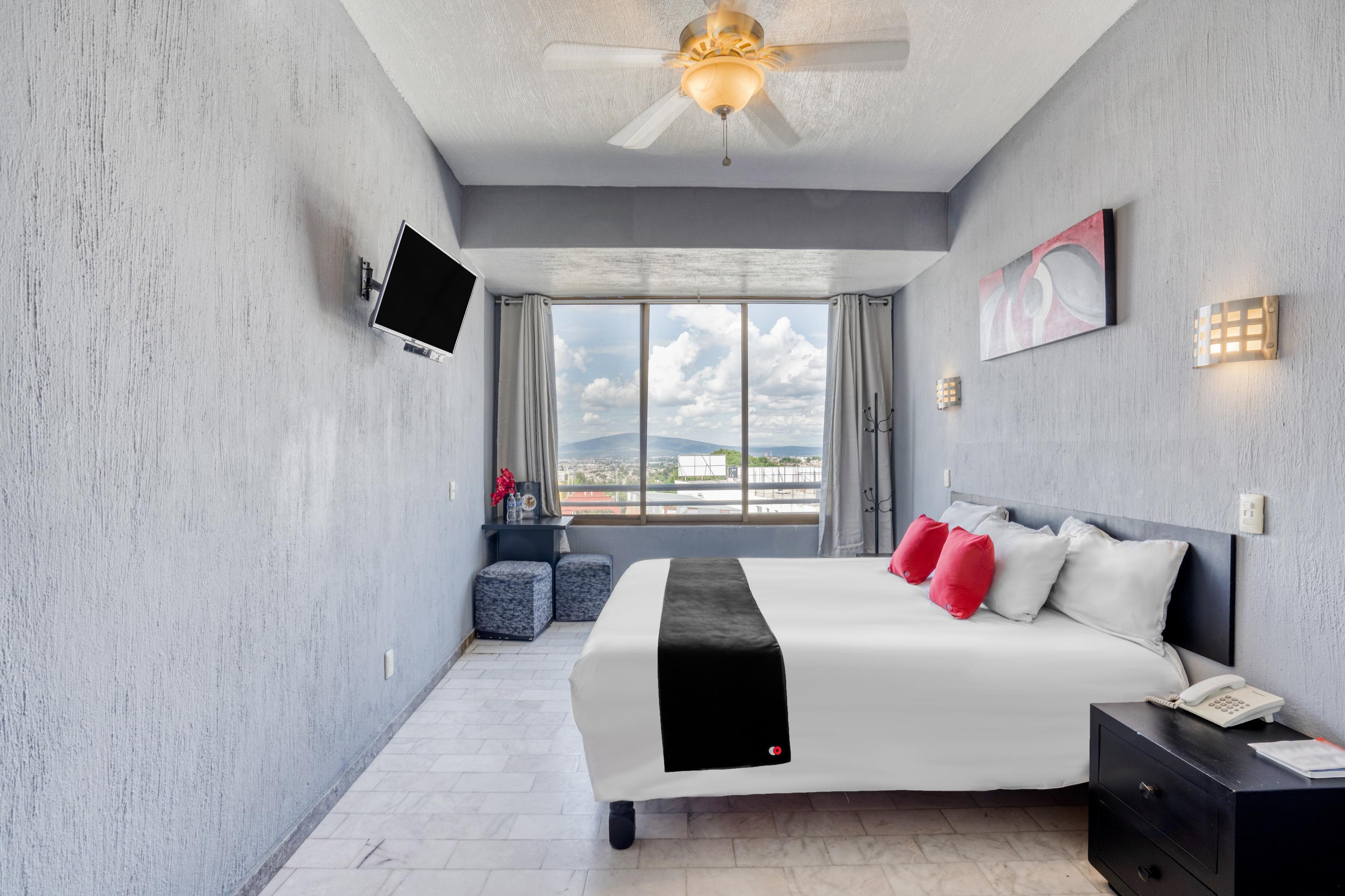 Guadalajara Express Hotel